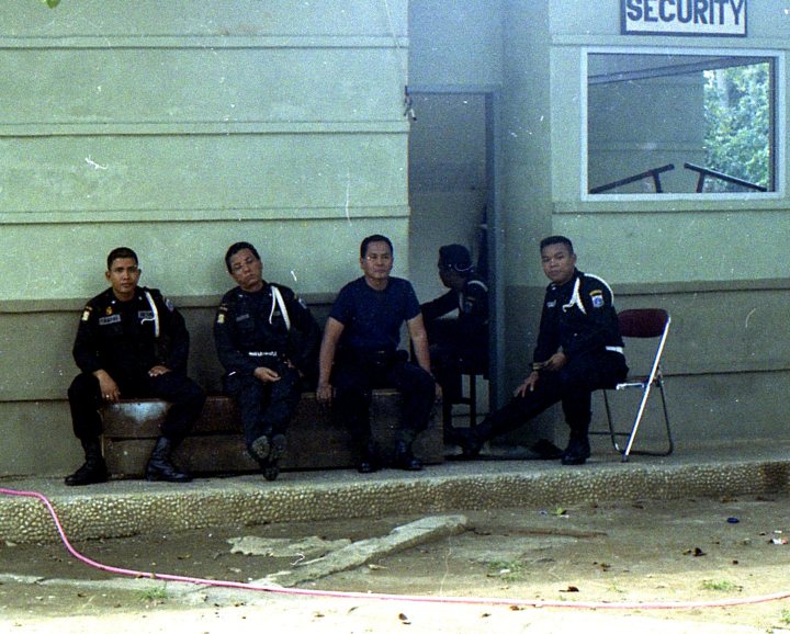 Lapangan Banteng security post 2