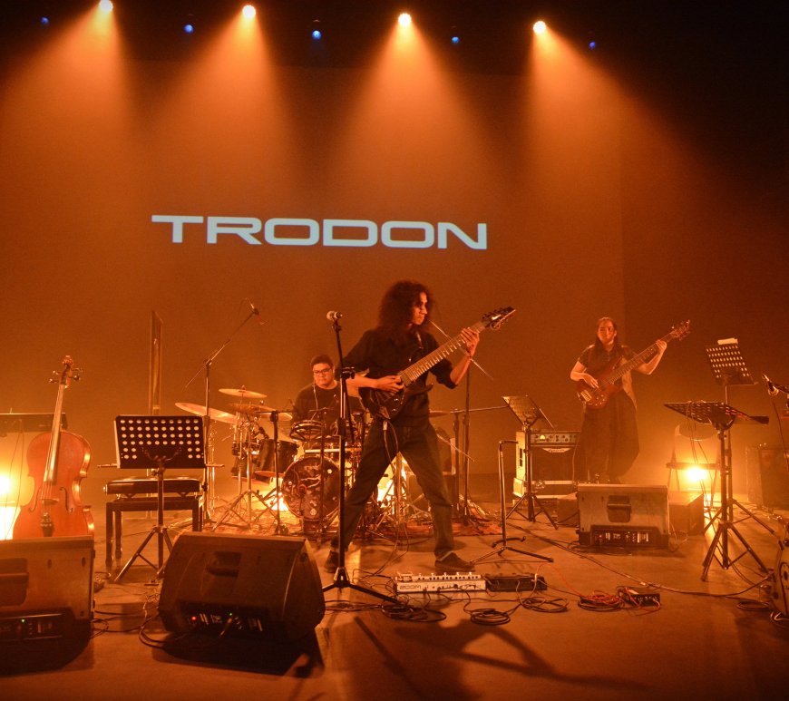 Photograph by Witjak Widhi, courtesy of Komunitas Salihara.